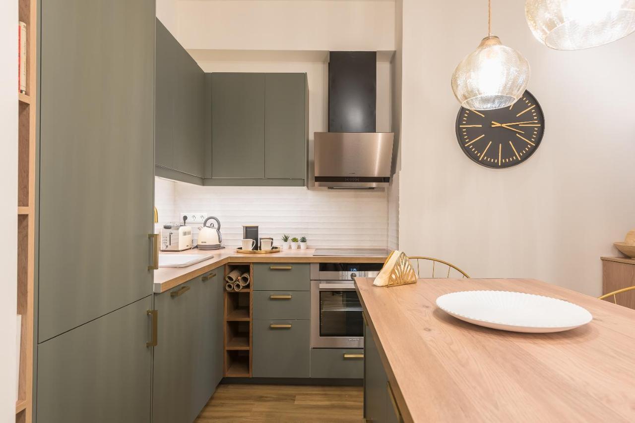 Chic And Comfort Home In Central 아테네 외부 사진
